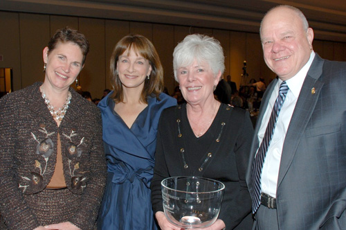 Sandy Praeger Receives AMA Award